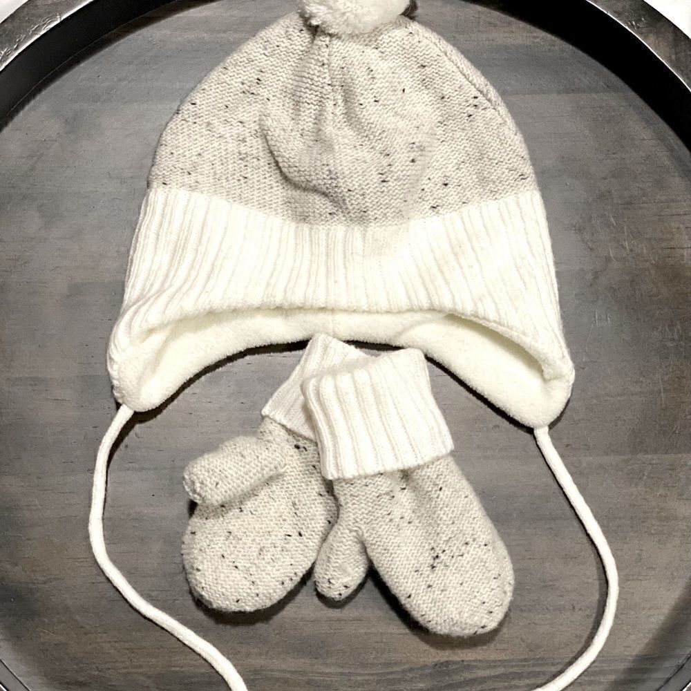 Grey/Off White Hat & Mitten Set - Picture 3 of 3